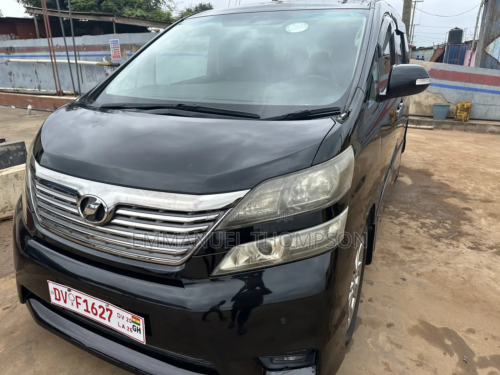 Toyota Vellfire Z 2.4 FWD 7-Seater 2010 Black