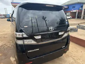 Toyota Vellfire Z 2.4 FWD 7-Seater 2010 Black