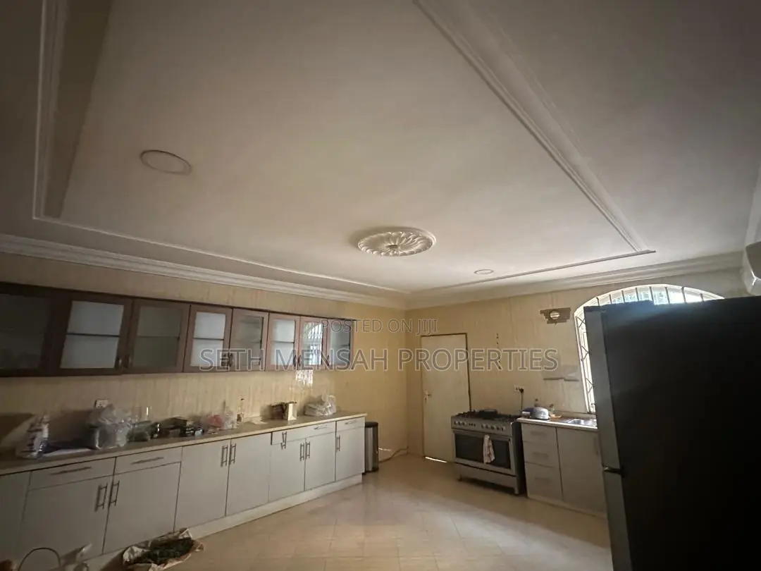 4bdrm House in 4 Bedroom House For for rent