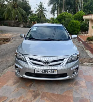 Toyota Corolla 2013 Silver