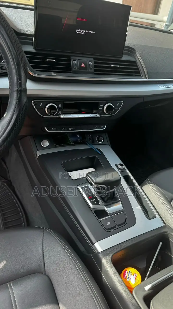 Audi Q5 Premium 2021 White