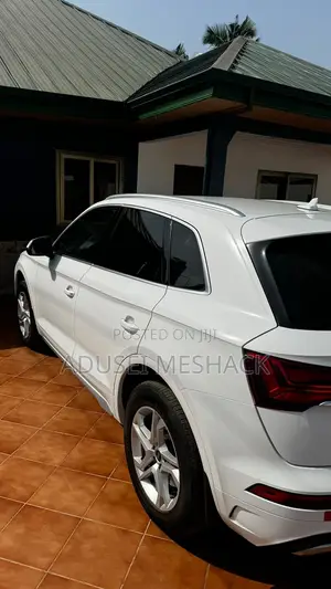 Audi Q5 Premium 2021 White