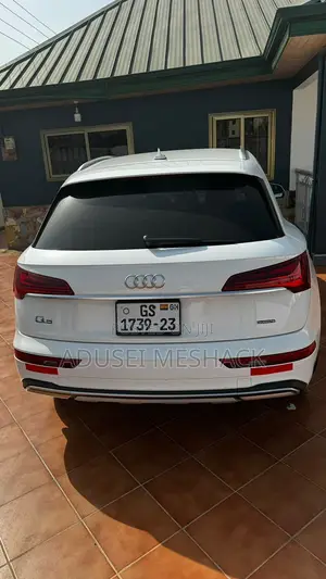 Audi Q5 Premium 2021 White