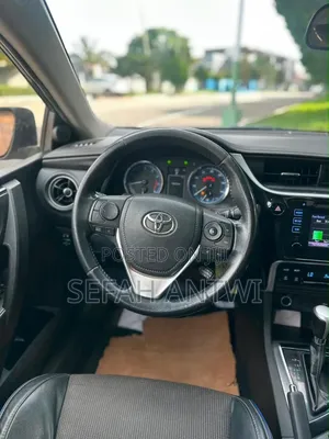 Toyota Corolla 2019 Brown