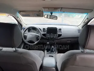 Toyota Hilux 2015 Blue