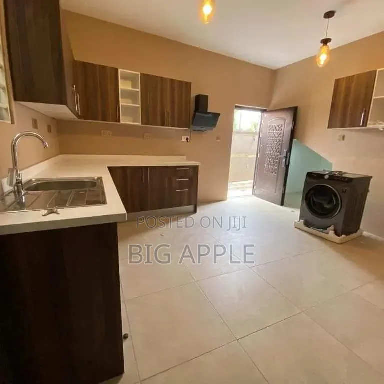 2bdrm Townhouse / Terrace in Upsa for rent