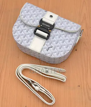 Luxury Designer Crossbody Saddle Bag – Available in 5 Beautiful Colors