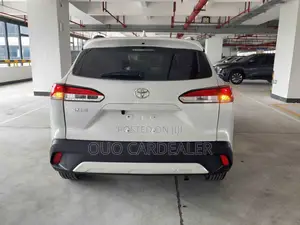 Toyota Corolla Cross 2023 White