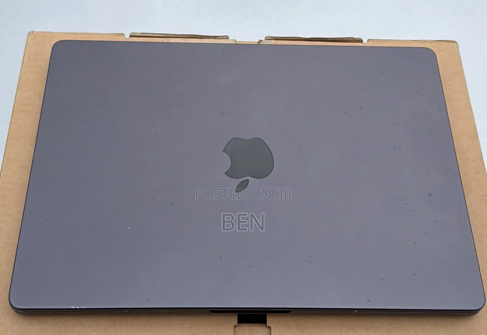 Laptop Apple MacBook Pro 2025 M5 16GB Apple M5 SSD 512GB