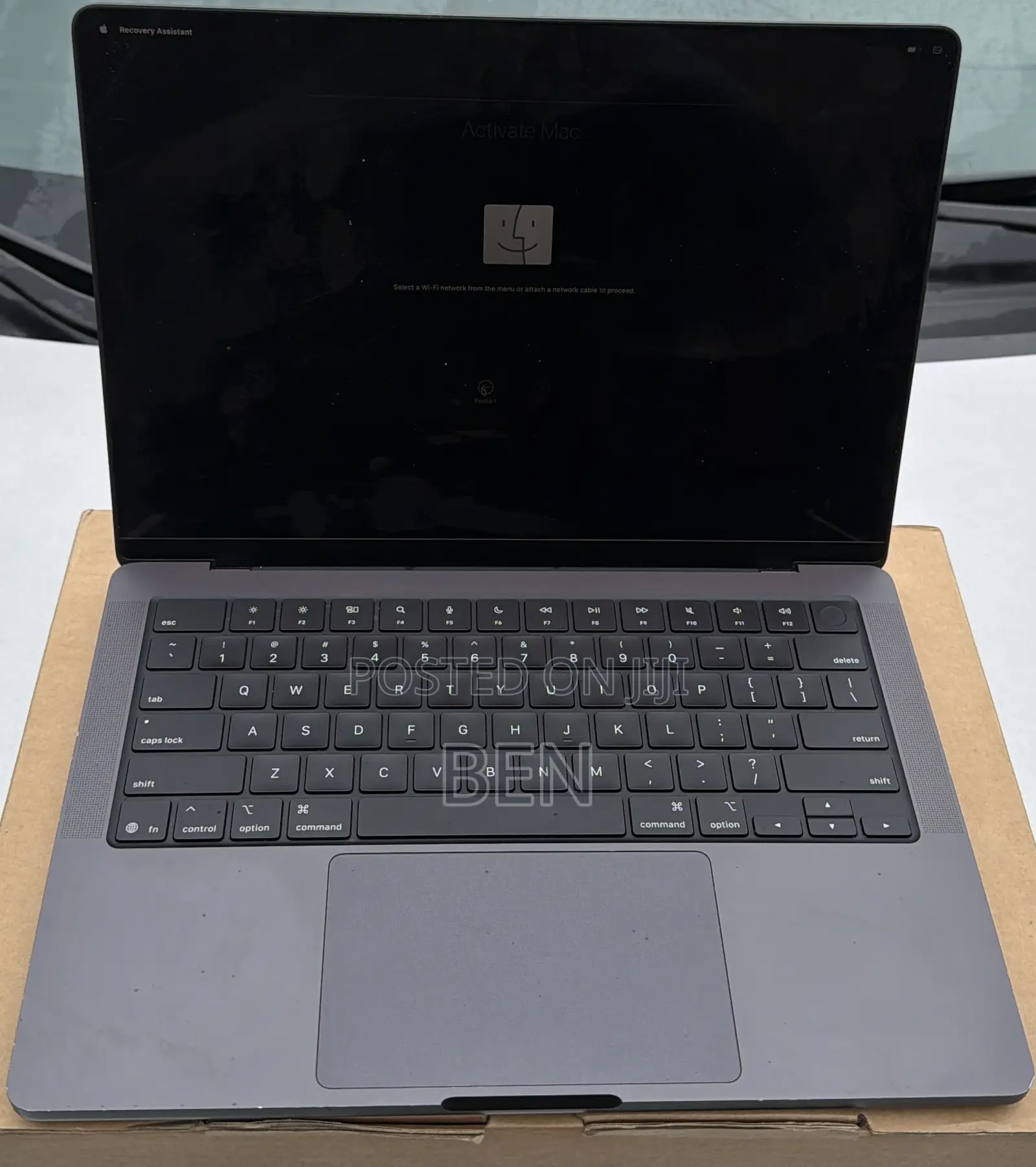 Laptop Apple MacBook Pro 2025 M5 16GB Apple M5 SSD 512GB