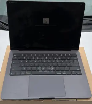 Laptop Apple MacBook Pro 2025 M5 16GB Apple M5 SSD 512GB