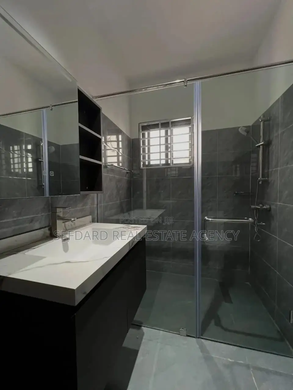 3bdrm Duplex in Sefdard Properties, East Legon for sale