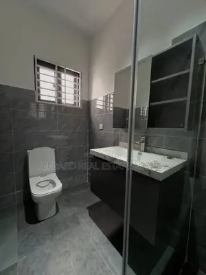 3bdrm Duplex in Sefdard Properties, East Legon for sale