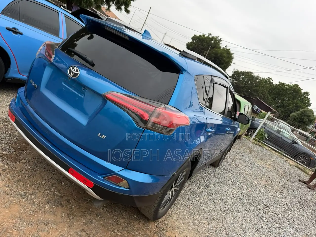Toyota RAV4 LE AWD 2019 Blue