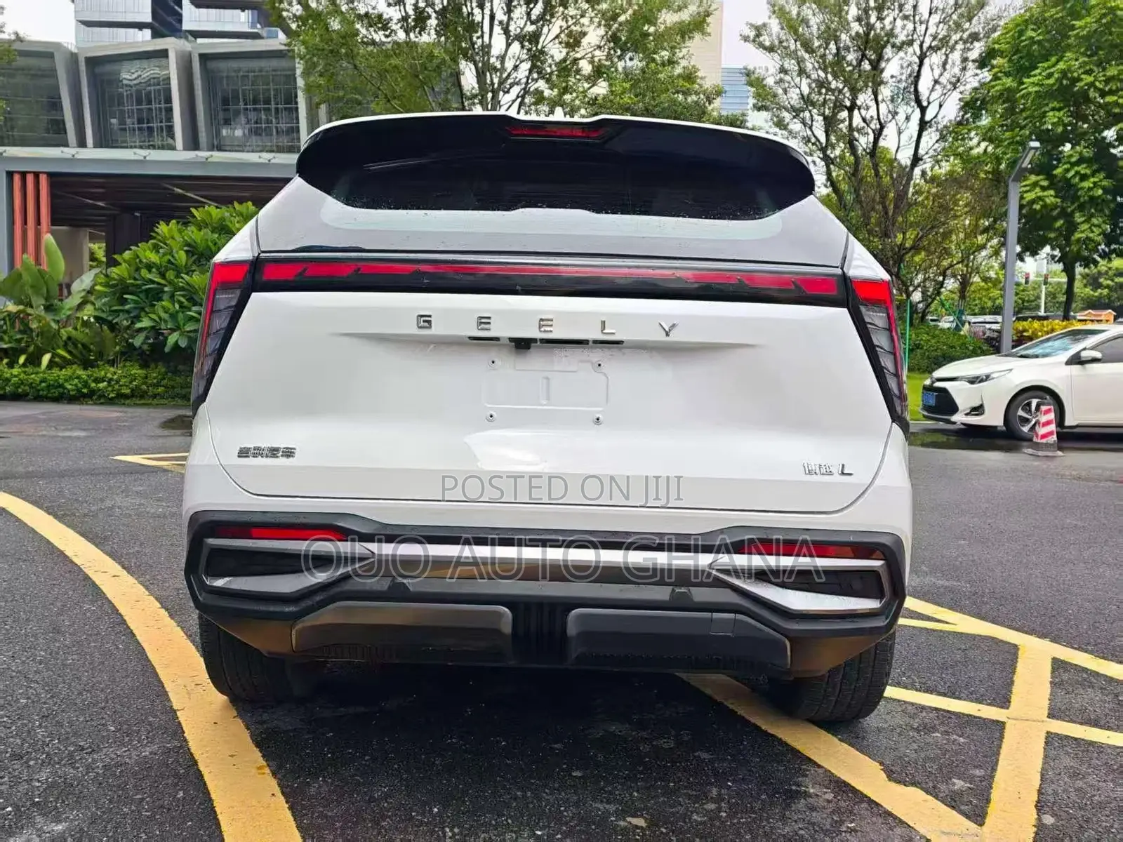Geely Boyue 2024 White