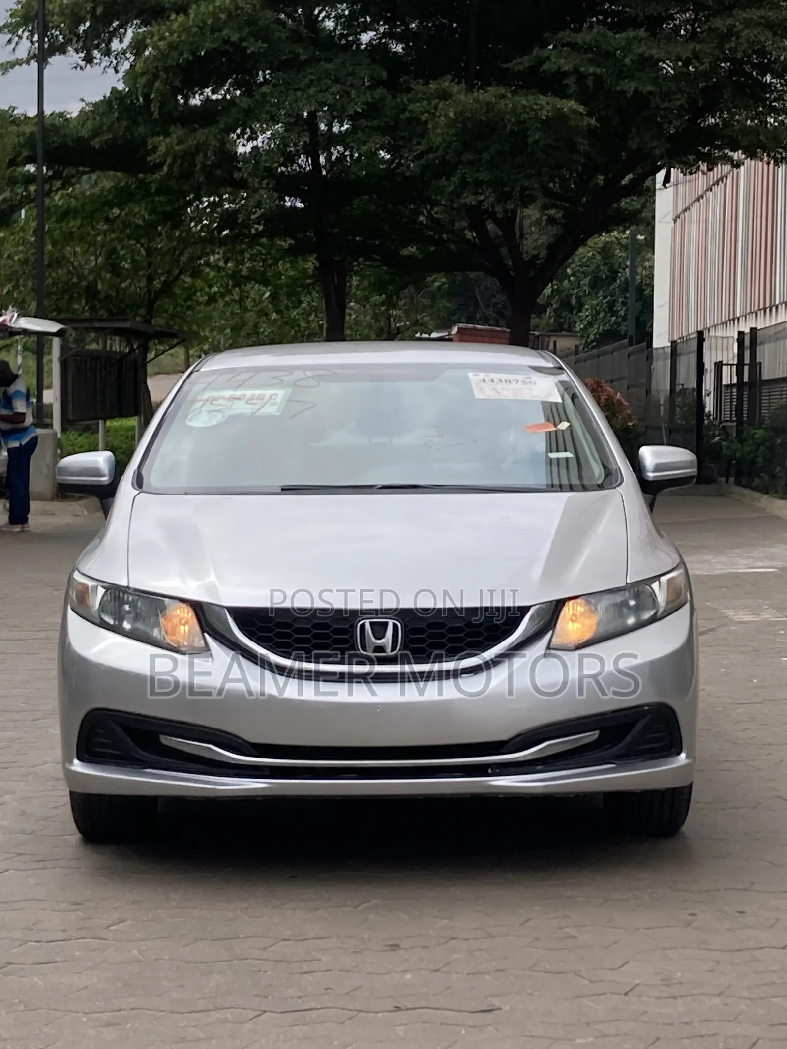 Honda Civic LX 4dr Sedan (1.8L 4cyl CVT) 2014 Silver