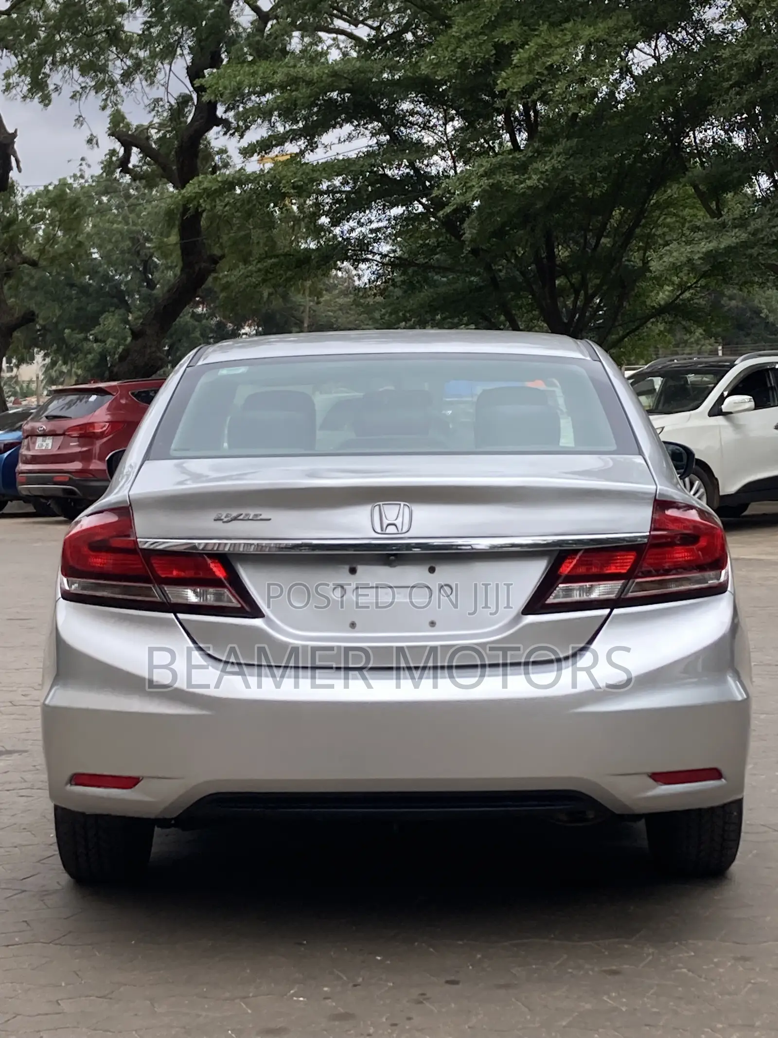 Honda Civic LX 4dr Sedan (1.8L 4cyl CVT) 2014 Silver