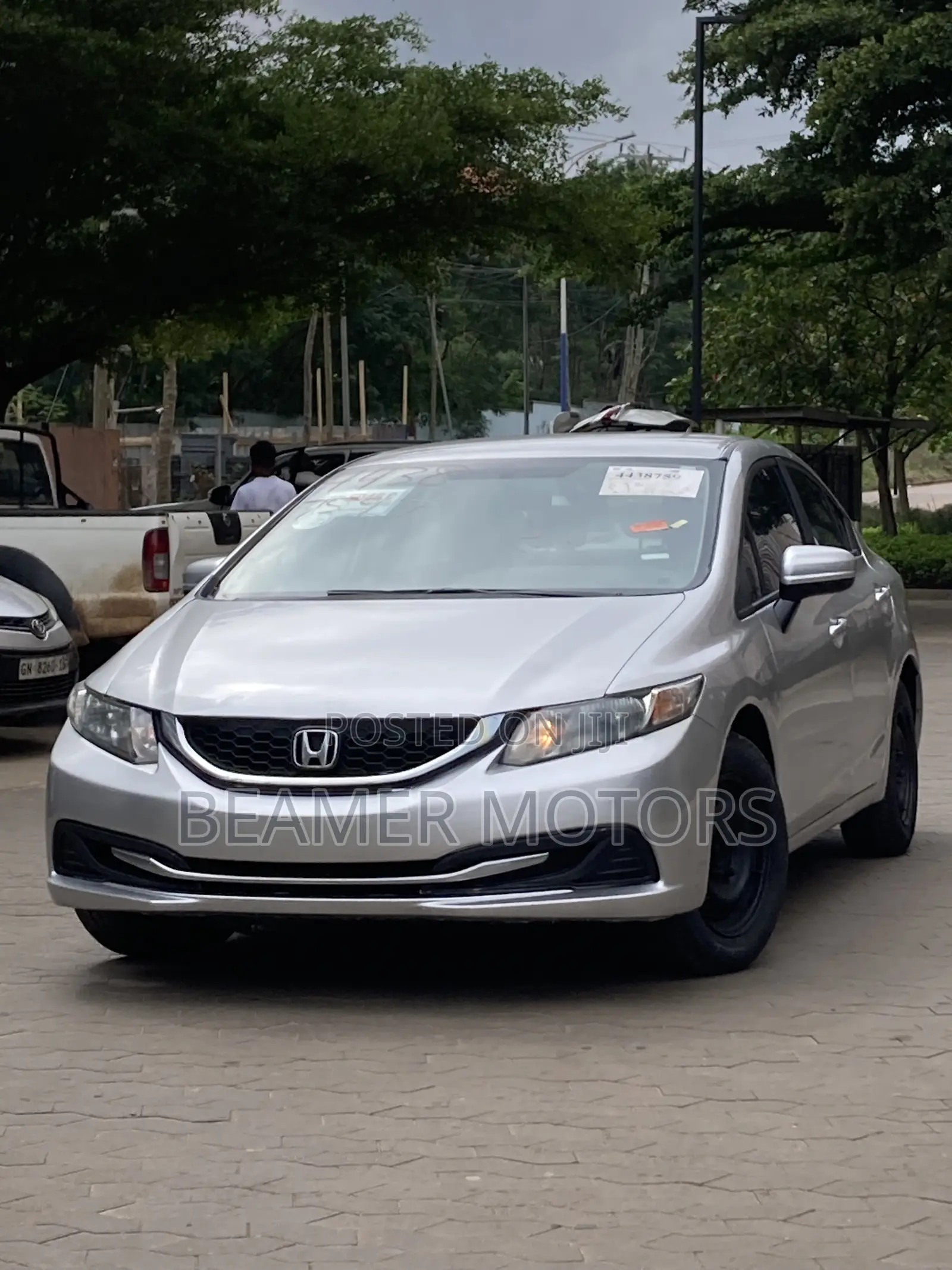 Honda Civic LX 4dr Sedan (1.8L 4cyl CVT) 2014 Silver