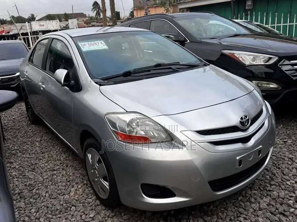 Toyota Yaris 2011