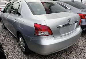Toyota Yaris 2011