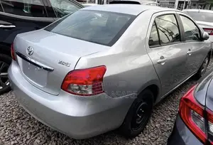 Toyota Yaris 2011