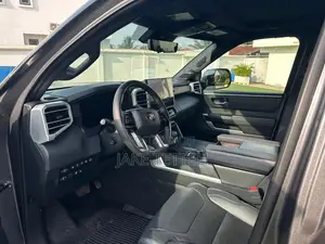 Toyota Tundra Platinum CrewMax 6.5' Bed 2024 Gray