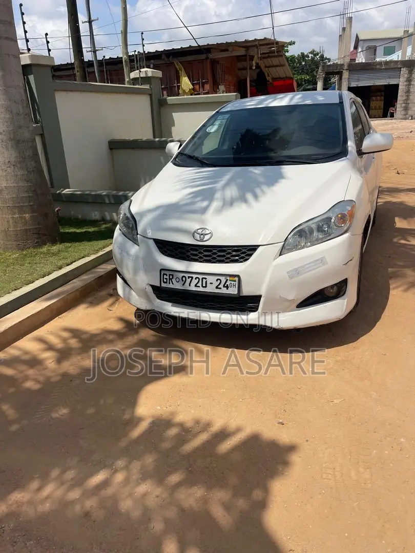 Toyota Matrix 2014 White