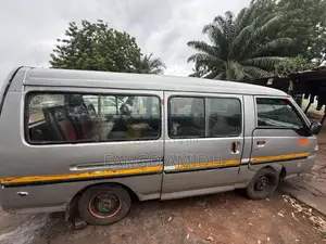 Hyundai H1 2002 Silver