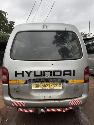 Hyundai H1 2002 Silver