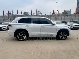 Geely Azkarra 2024 White