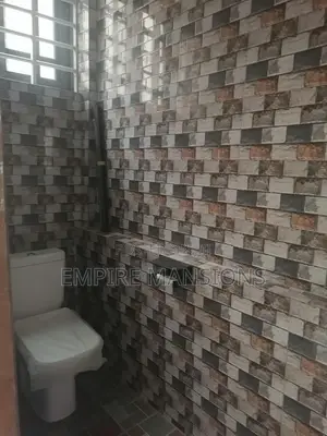 3bdrm Apartment in Aplaku, Ga South Municipal for rent