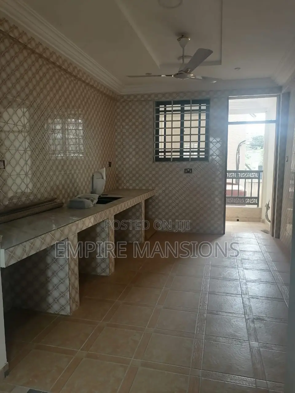 3bdrm Apartment in Aplaku, Ga South Municipal for rent
