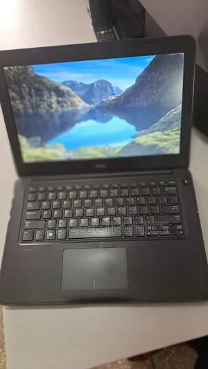 Laptop Dell Latitude 3380 8GB Intel Core i3 SSD 256GB