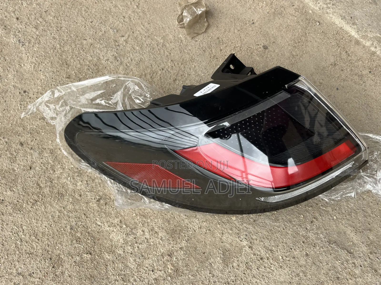 Honda HRV-23 to 25 Tail Light Led