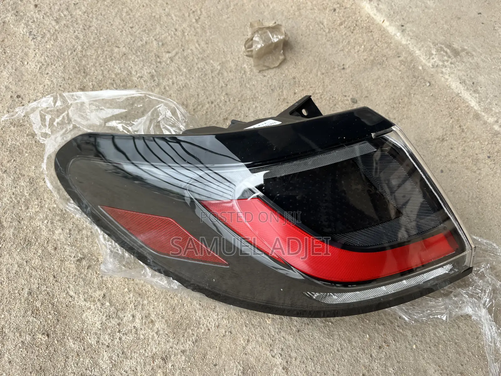 Honda HRV-23 to 25 Tail Light Led