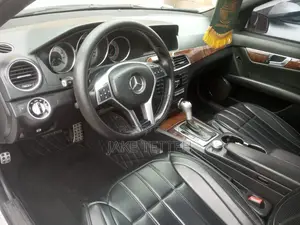 Mercedes-Benz C300 2012 White