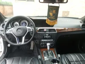 Mercedes-Benz C300 2012 White