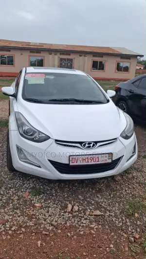 Hyundai Elantra SE 4dr Sedan (1.8L 4cyl 6A) 2014 White