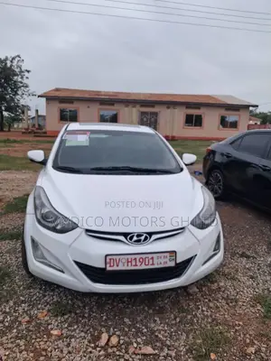 Hyundai Elantra SE 4dr Sedan (1.8L 4cyl 6A) 2014 White