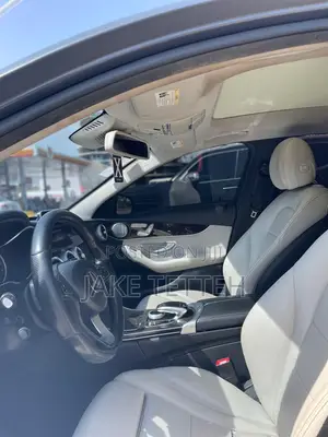 Mercedes-Benz C300 2017 Black