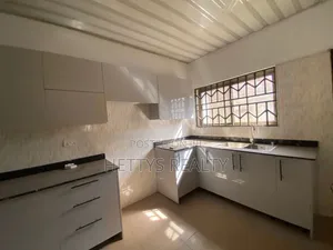 3bdrm Apartment in North Legon for rent