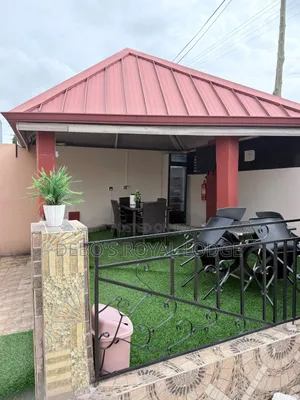 Debo's Royal Lodge – Luxury Stay in Accra