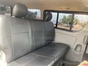 Toyota HiAce 2013 Black