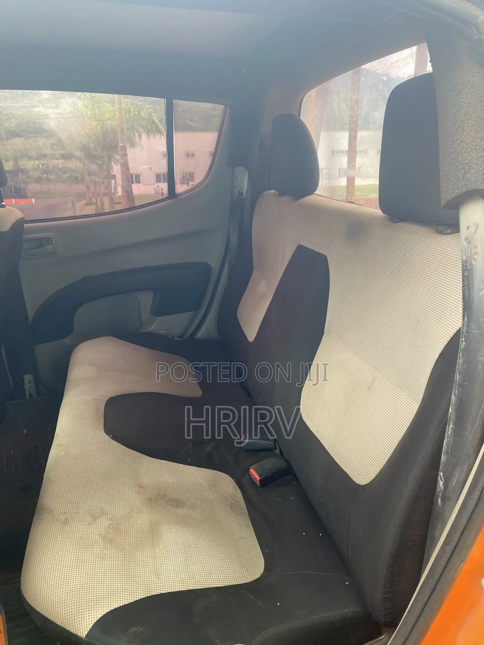 Mitsubishi L200 2010 Orange