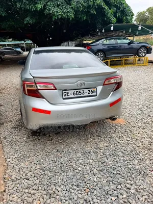 Toyota Camry 2014 Silver