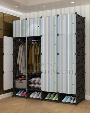 20 Cubes Plastic Wardrobe