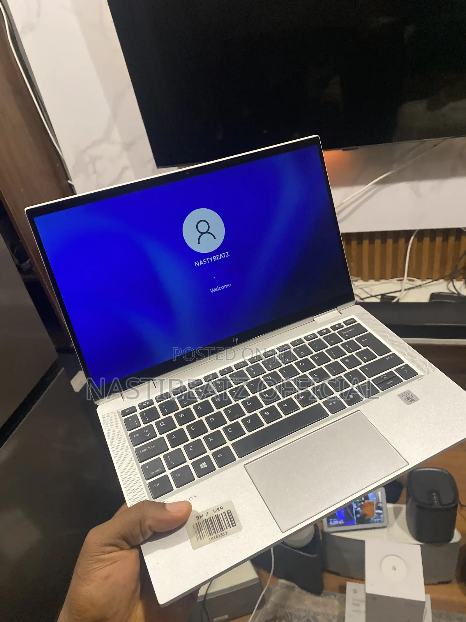 Laptop HP EliteBook 1040 G8 16GB Intel Core i7 eMMC 512GB