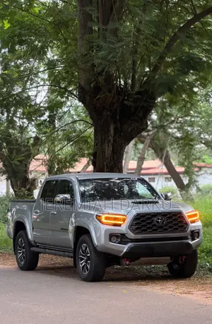 Toyota Tacoma TRD Sport Double Cab 5' Bed V6 AT 2023 Gray