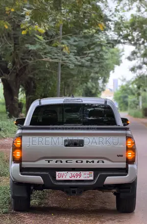 Toyota Tacoma TRD Sport Double Cab 5' Bed V6 AT 2023 Gray
