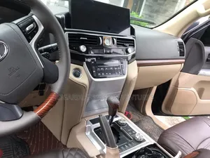 Toyota Land Cruiser 2016 Black